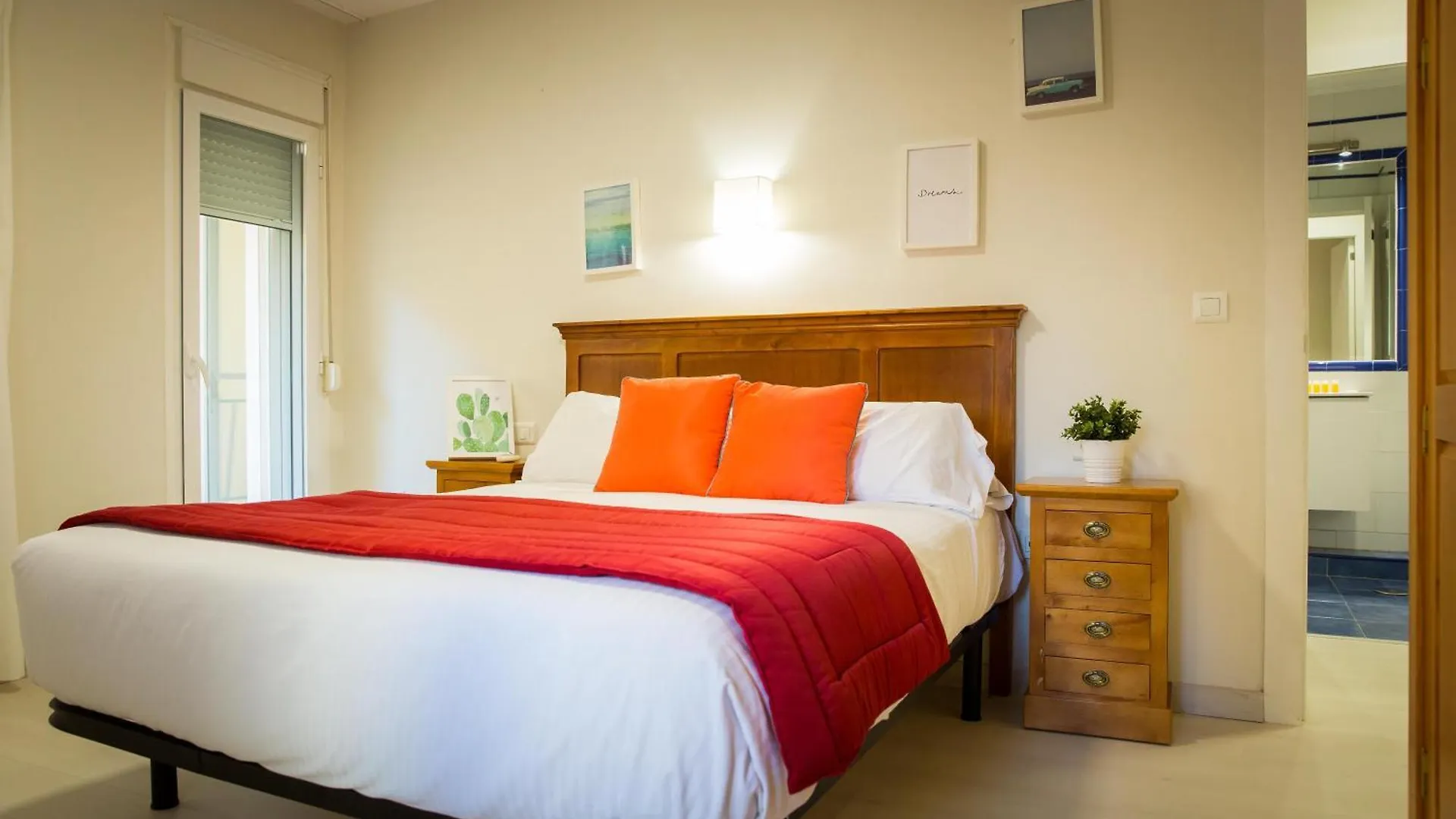 Apartments Holidays2Malaga City Center Malaga