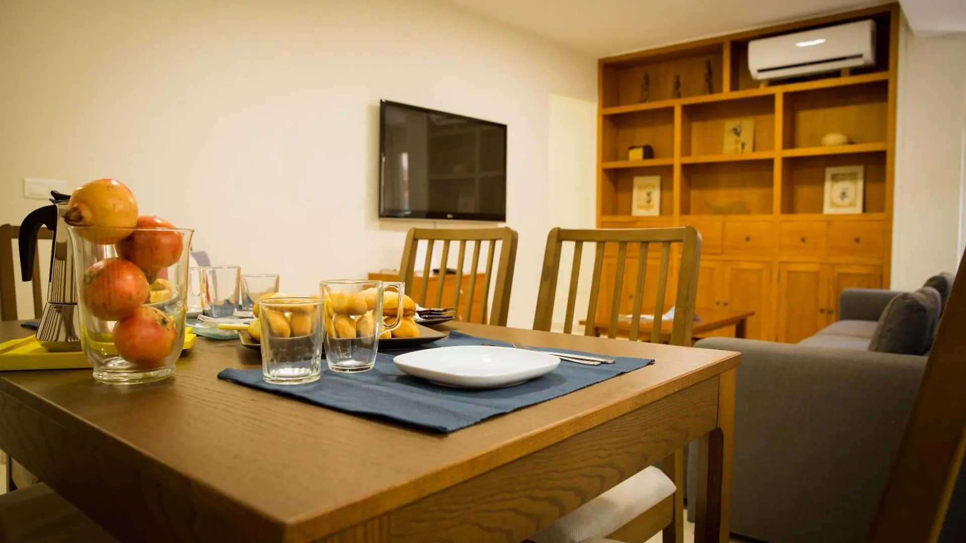 Apartments Holidays2Malaga City Center 0*, Malaga